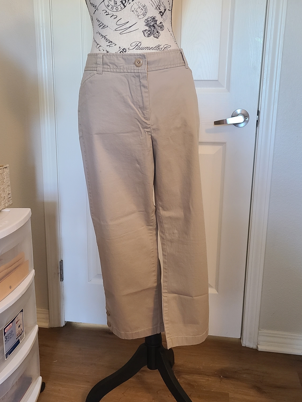 LOFT Wide Leg Cropped Khaki Pants - Beige